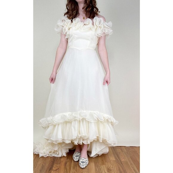 Vintage Ruffle Wedding Dress Princess Romantic Whimsigoth Cottagecore Cupcake - Picture 1 of 6